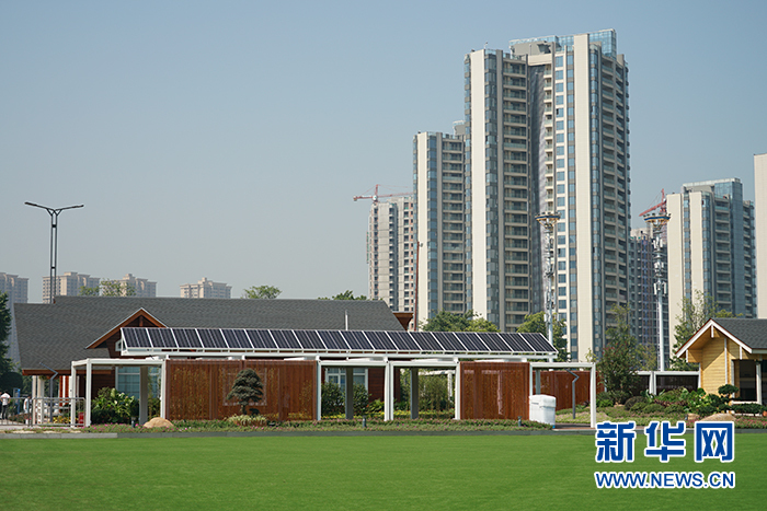 實(shí)地打探國(guó)內(nèi)首個(gè)智慧體驗(yàn)廣場(chǎng) 智博會(huì)的大彩蛋充滿驚喜!