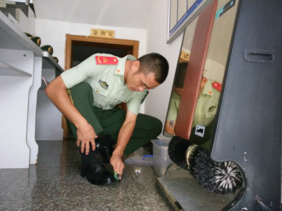 致敬！老山腳下的國門衛士