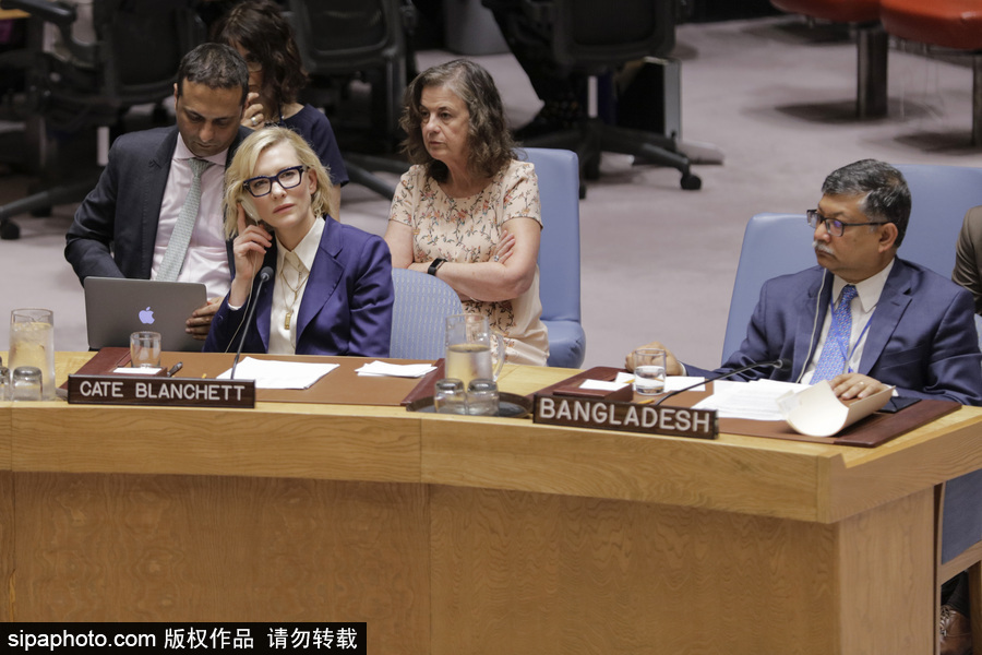 大魔王氣場(chǎng)超強(qiáng)！好萊塢女星凱特·布蘭切特現(xiàn)身聯(lián)合國會(huì)議
