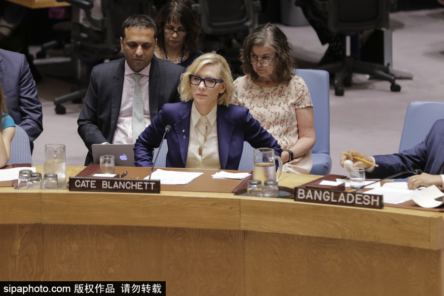 大魔王氣場超強(qiáng)！好萊塢女星凱特·布蘭切特現(xiàn)身聯(lián)合國會議