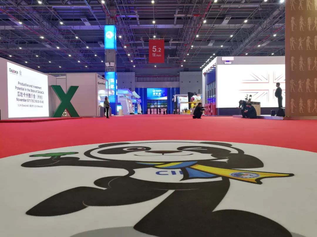 1 時政新聞眼|開幕式結束后,習近平“巡館”看了些什么?