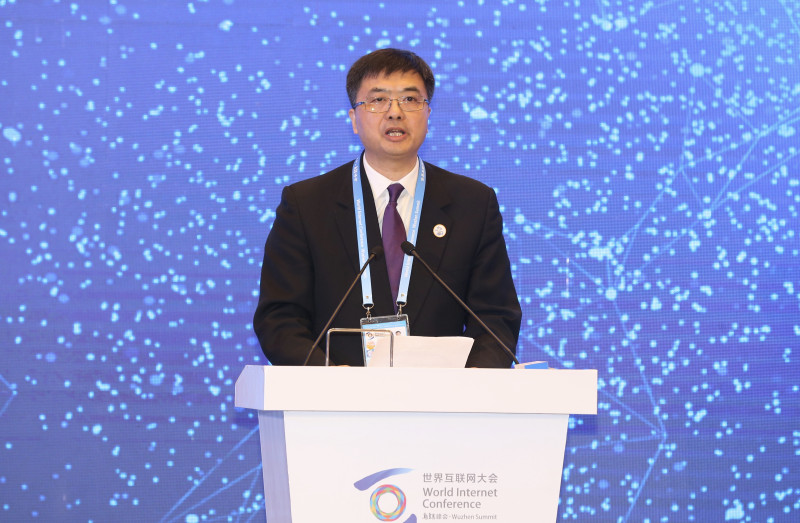 河北省常委、副省長,雄安新區黨工委書記、管委會主任陳剛發言