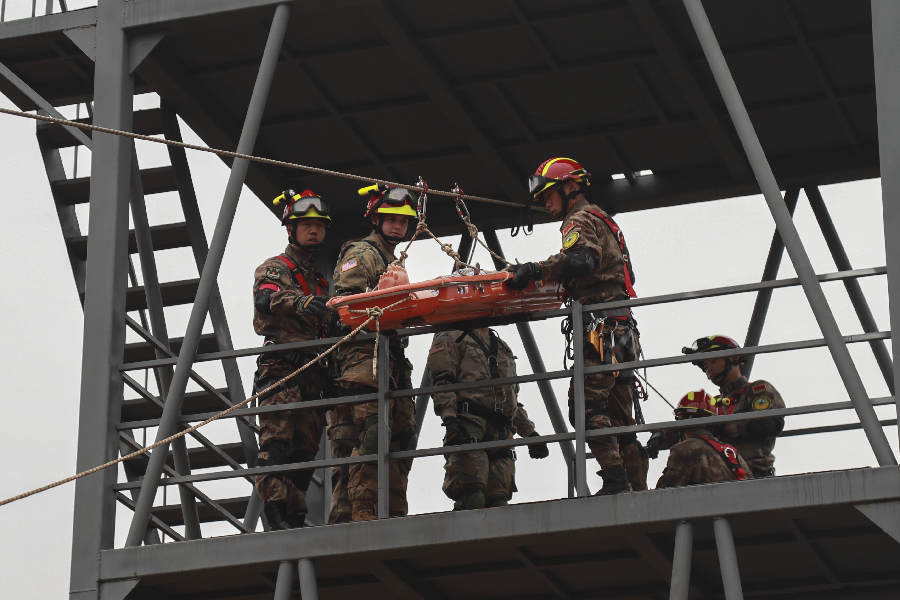 2018中美兩軍人道主義救援減災聯(lián)合演練閉幕