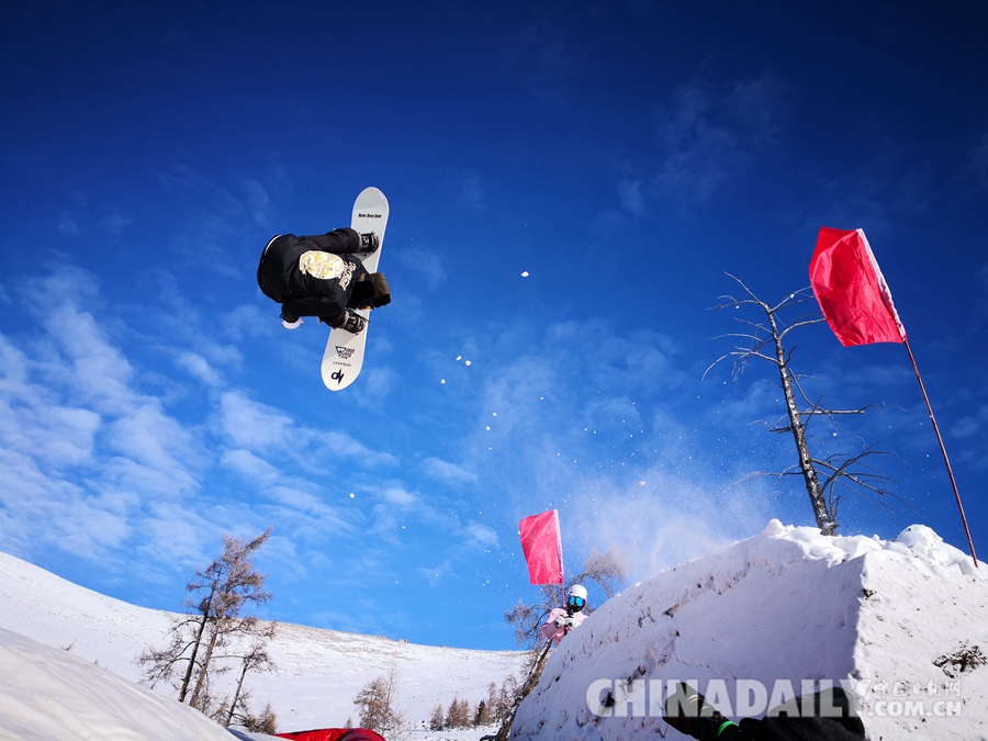 【改革開放40年】基層行：冬季來新疆滑雪！新疆可可托海實現工礦區到旅游區轉型