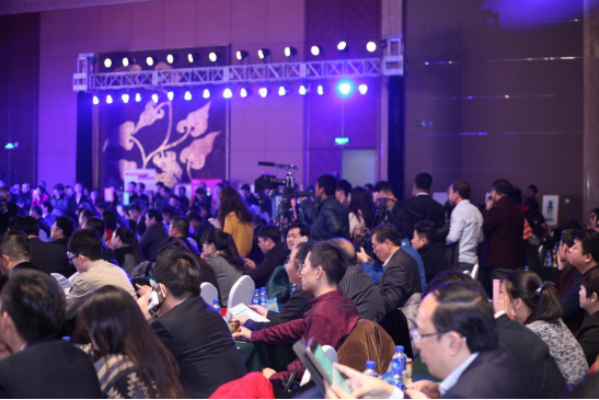 中國(guó)地產(chǎn)華表獎(jiǎng)榮譽(yù):盤錦藍(lán)灣榮獲最具投資潛力名盤獎(jiǎng)