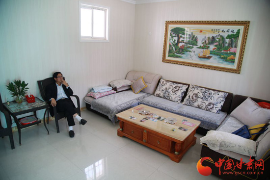 【網絡媒體走轉改】告別窯洞住進四合院 慶陽木缽鎮易地扶貧搬遷見成效(組圖)