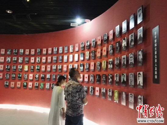 【網(wǎng)絡(luò)媒體走轉(zhuǎn)改】貴州黎平:用三大法寶在扶貧攻堅(jiān)戰(zhàn)中打出漂亮“花”招