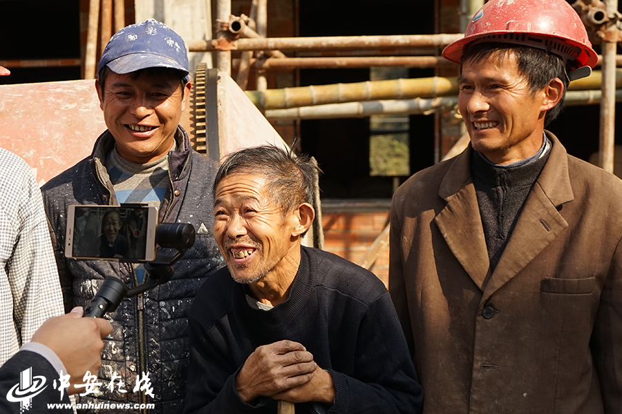 笑一笑 拍個照 俺們不再是貧困戶！——金寨縣迎河村的22張燦爛笑臉